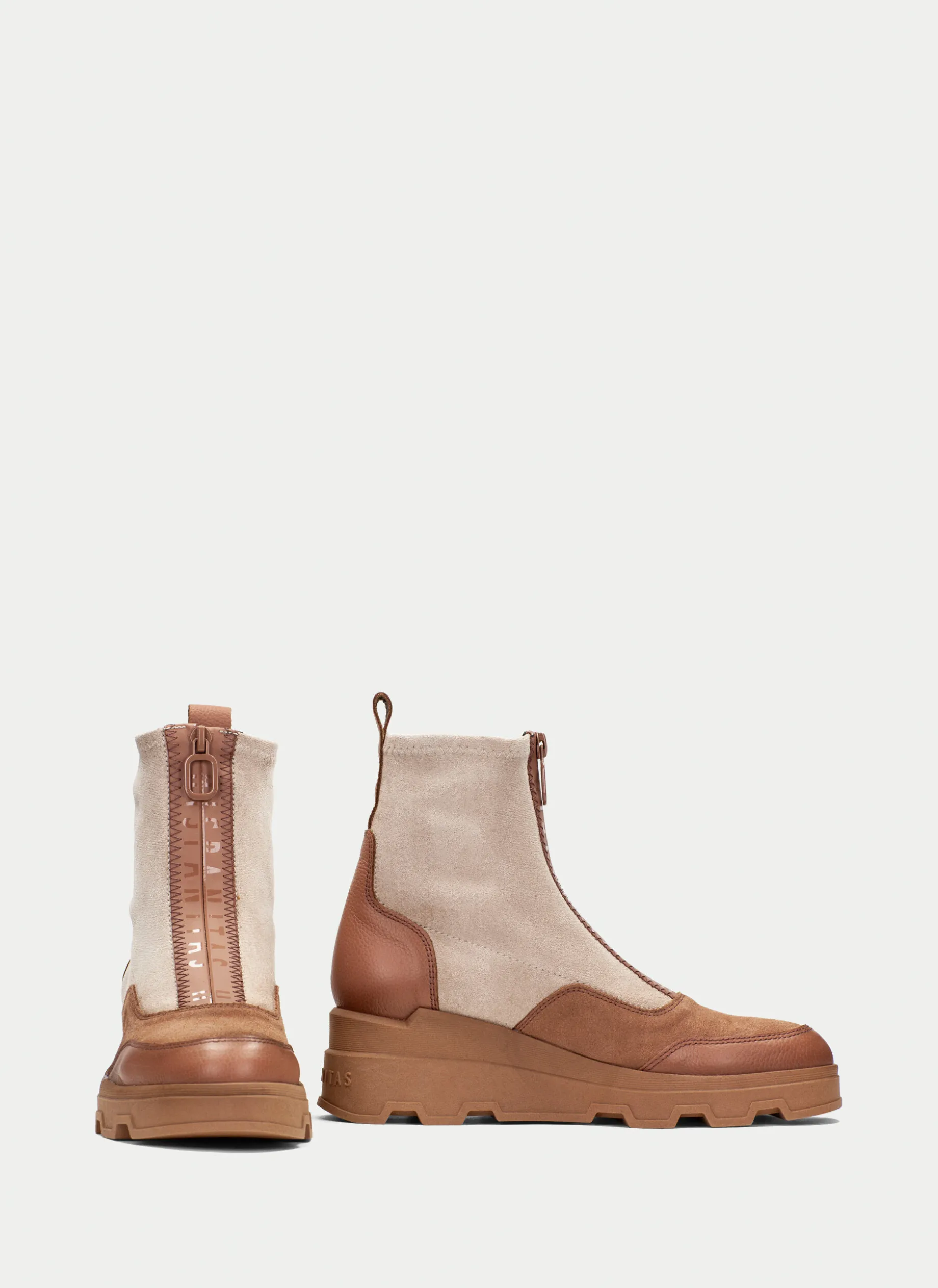 Botins florencia almond