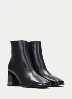 Botins monaco preto