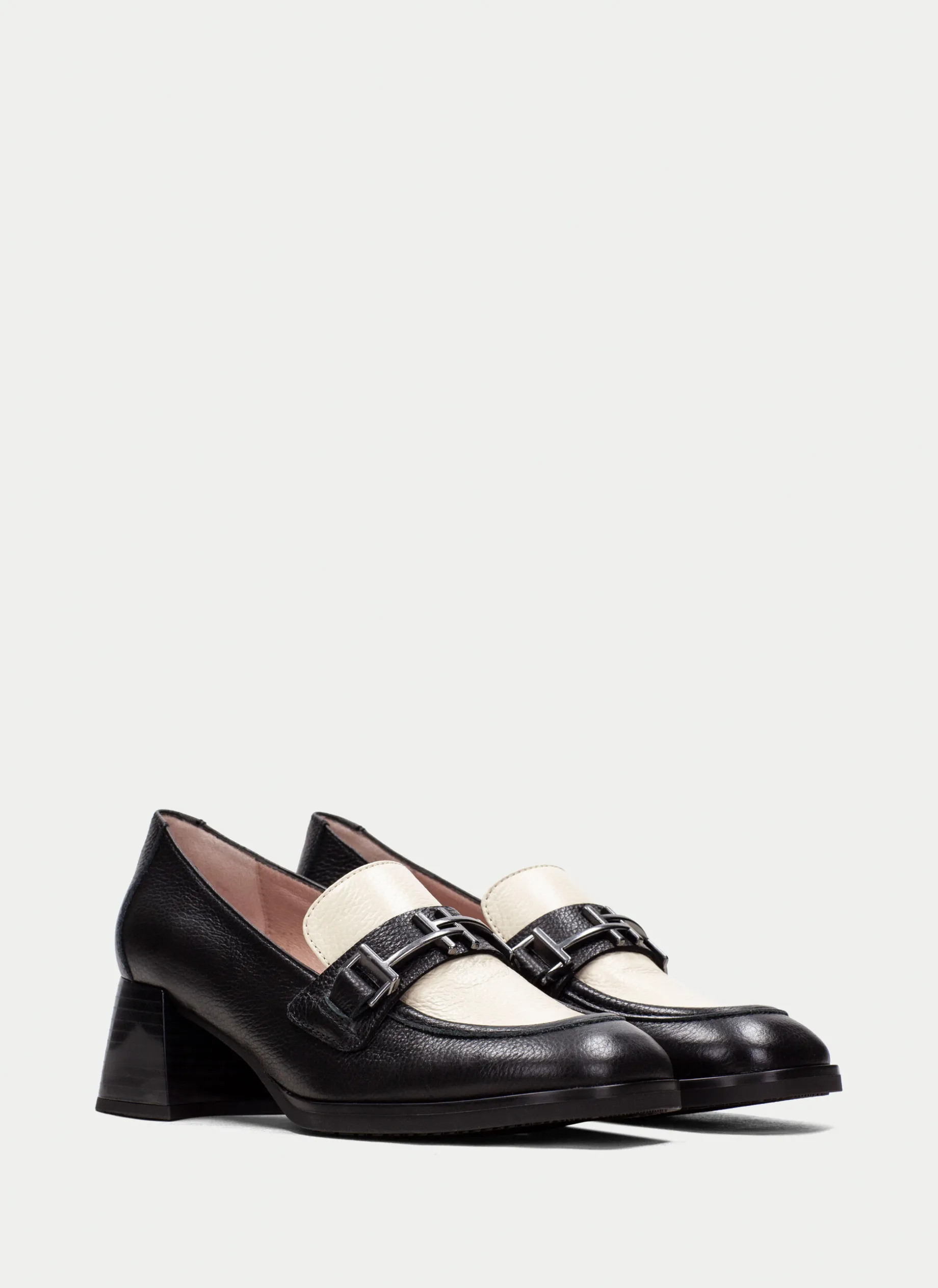 Moccasins milan preto-milk