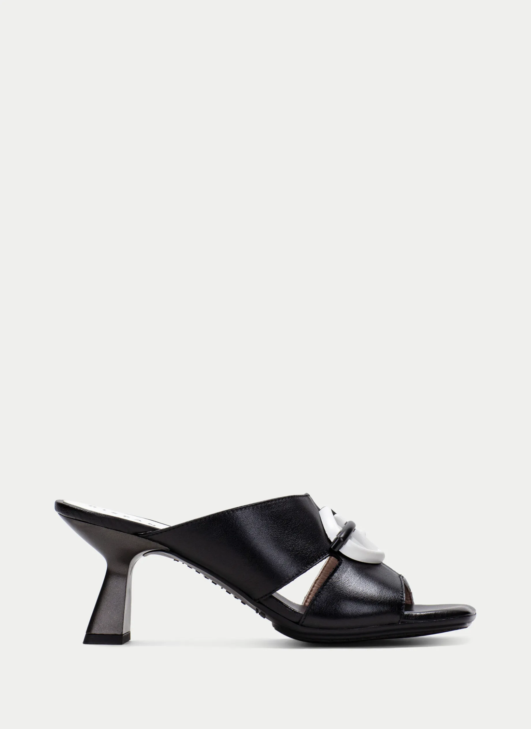 Sandalias Sem Salto danielle preto-branco