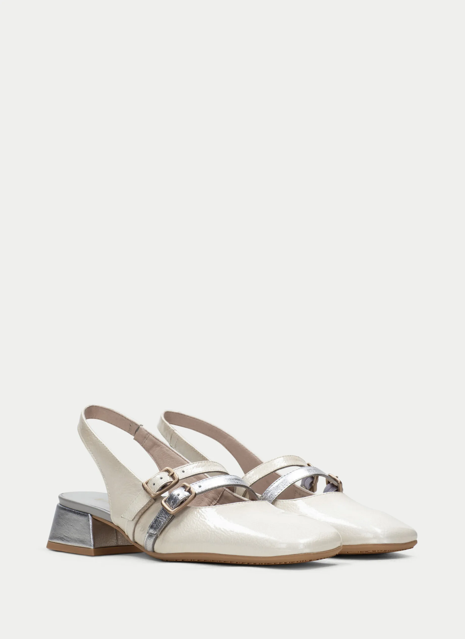 Sapatos rasos aruba creme-prata