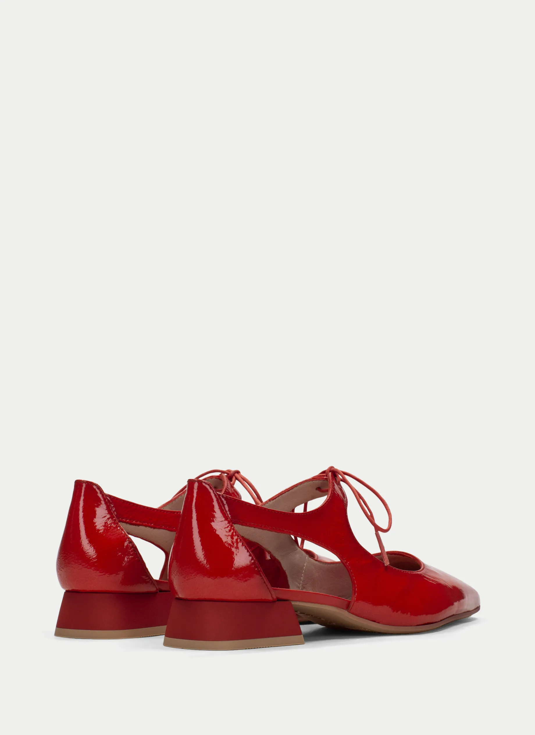 Sapatos rasos dali vermelho